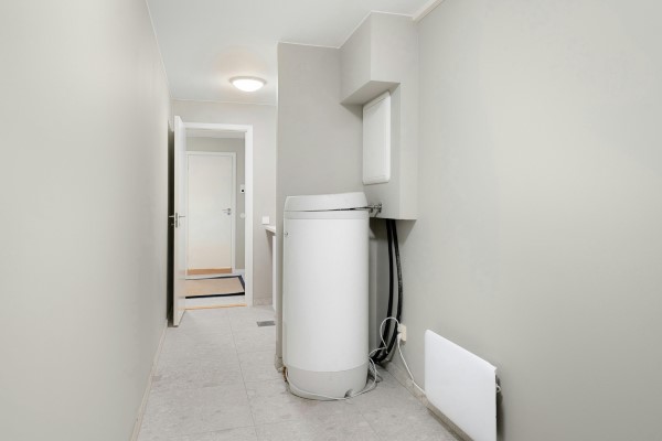 hot water system repairs neat me