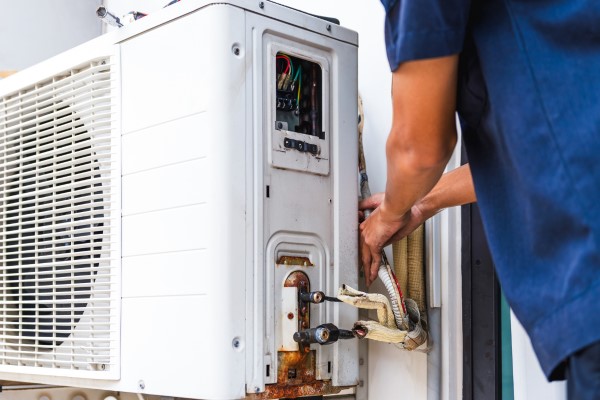 repair air conditioner